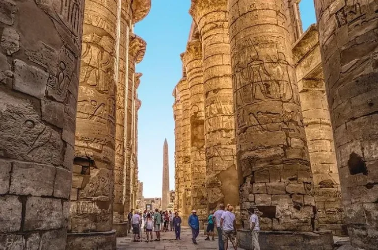 Tagesausflug nach Luxor ab Assuan Karnak Tempel (1)