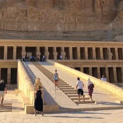 Tagesausflug nach Luxor ab Assuan Terrassen Tempel von Hatschepsut (1)
